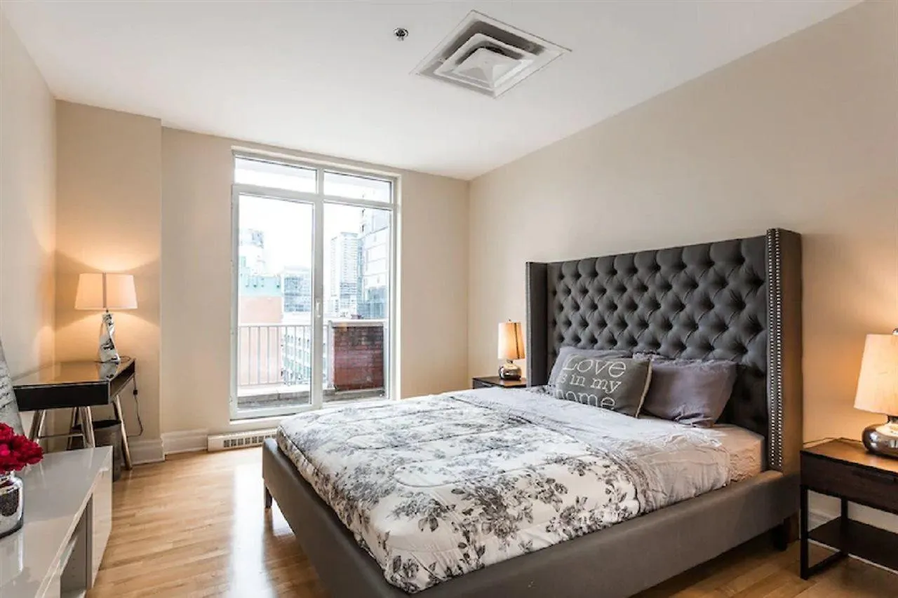 מלון מונטריאול Downtown Condos On De La Montagne By Hometrotting